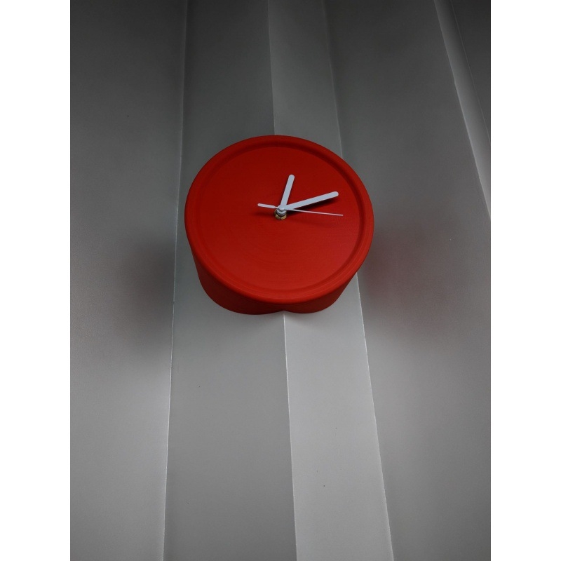 Dekoratív falióra, egyszerű modern stílus; mechanikus működés, elemes, egyoldalas, műanyag ház és számlap, vízálló