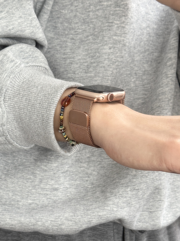 Metal Milanese narukvica za Apple Watch 10/9/8 — prozračna, minimalistička i elegantna za žene