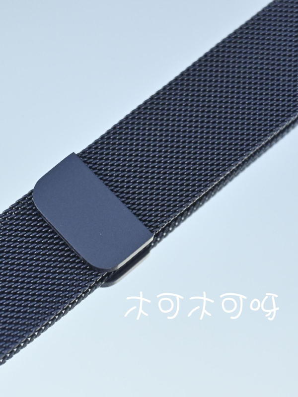Metal Milanese narukvica za Apple Watch 10/9/8 — prozračna, minimalistička i elegantna za žene