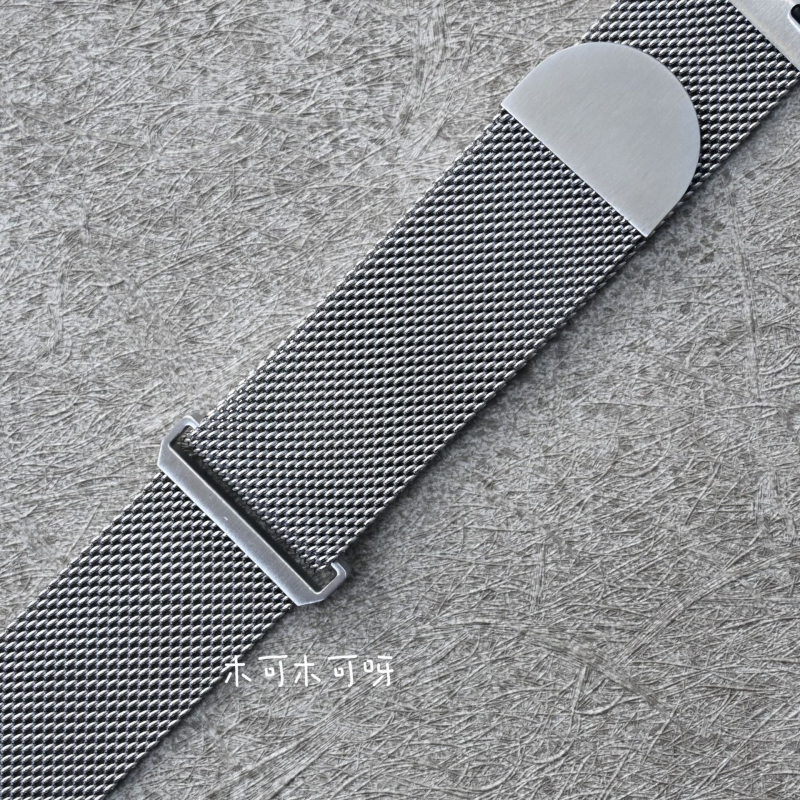 Metal Milanese narukvica za Apple Watch 10/9/8 — prozračna, minimalistička i elegantna za žene
