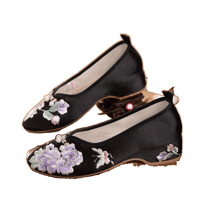 Moteriški audinio bateliai siuvinėti su gėlių motyvu, viršus medvilnė, guma padas, kvadratinis pirštas, žemas kulnas, vasaros modelis