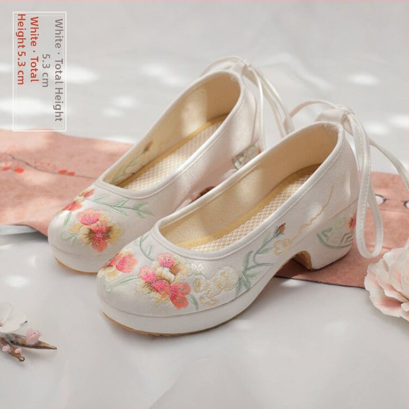 Moteriški audinio bateliai siuvinėti su gėlių motyvu, viršus medvilnė, guma padas, kvadratinis pirštas, žemas kulnas, vasaros modelis