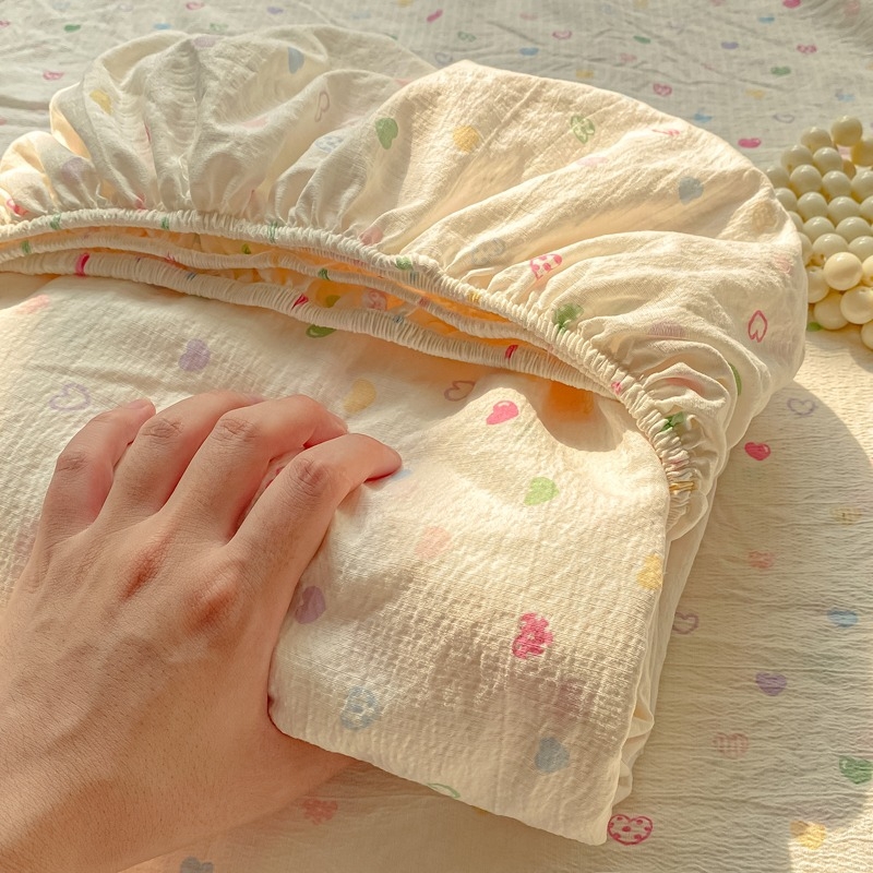Dvoslojna gazasta navlaka s elastičnim rubom, trodijelni set, osjet čistog pamuka, cjelogodišnja zaštita madraca, potpuno prekrivanje kreveta, majčinski i dječji rang