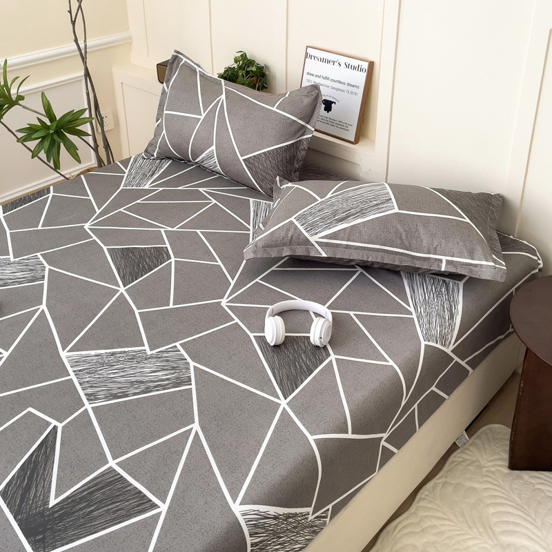 Cearșaf cu elastic, imprimeu floral, poliester, imprimare reactive și vopsire, greutate 500–800 g