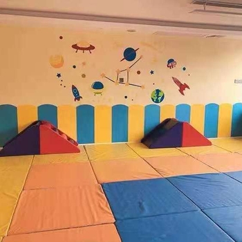 Стилен стенен панел със стикер за детска стая - огнеустойчив, материал Xpe foaming, марка Unique, прост и модерен стил