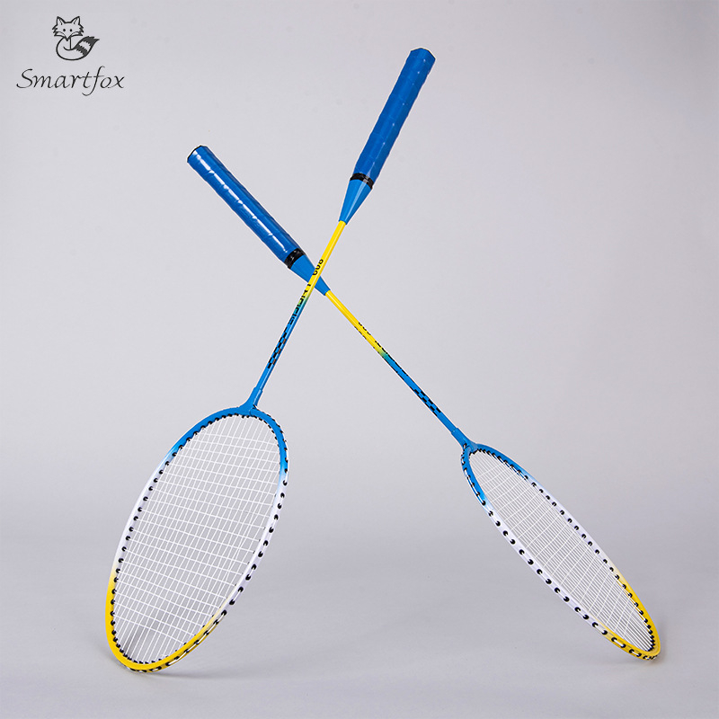 Badmintono raketė, lengva, 95–100 g, korpusas iš geležies lydinio, nailoninės stygos, tiesioginio smūgio dizainas, pritaikymas ir logotipo spausdinimas galimi