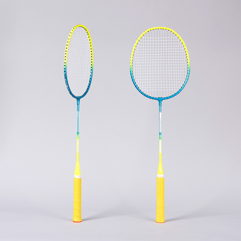 Badmintono raketė, lengva, 95–100 g, korpusas iš geležies lydinio, nailoninės stygos, tiesioginio smūgio dizainas, pritaikymas ir logotipo spausdinimas galimi