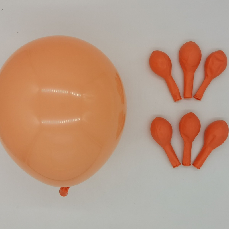 Lateksinių balionų rinkinys — apvalus, karikatūrinis raštas, spausdintas logotipas