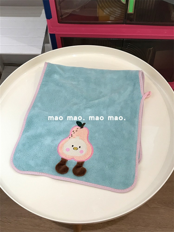 Ručnik za lice od koralnog velura sa šarenim kariranim uzorkom, upija i brzo se suši; Materijal: poliester-pamučna smjesa; Vlakna: 100D; Pleteni: jednostavno tkanje; Težina: ispod 50 g