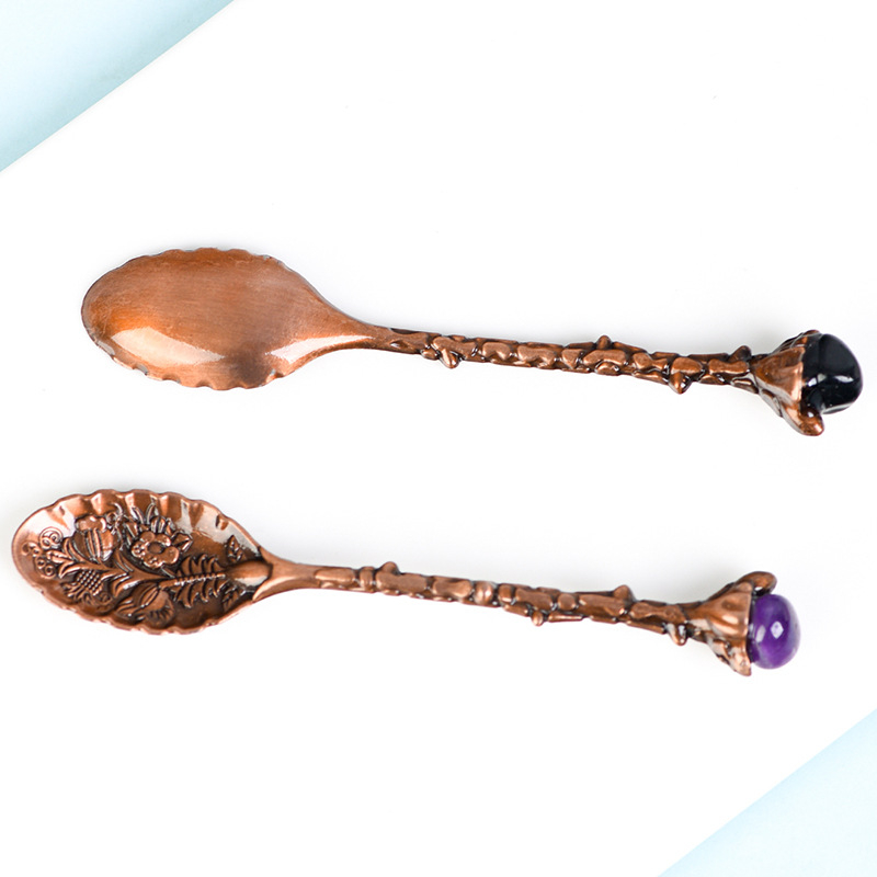 Ametistno kristalna žlica za kavu – vintage ukrašena miješalica, nepravilna polirana žlica za desert od kamena; Materijal: ametist; Marka: Supreme Good Square; Stil: Moderna jednostavnost; Težina: 0.1 kg; Pakiranje: PP vrećica
