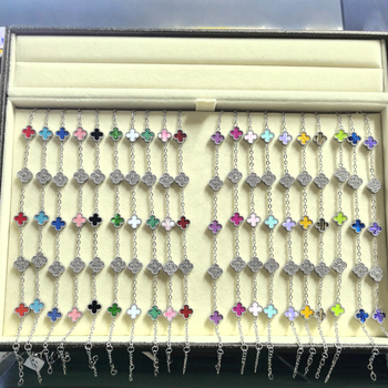 Гривна с четирилистна детелина от титаново стомано, циркон, унисекс, модерен стил, пролет 2025