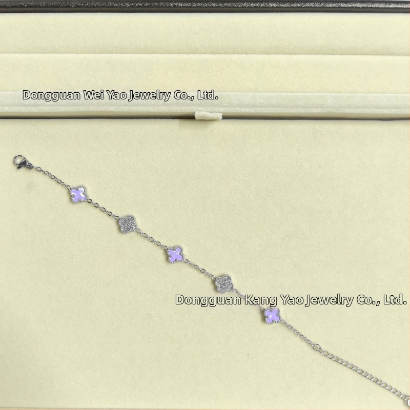 Гривна с четирилистна детелина от титаново стомано, циркон, унисекс, модерен стил, пролет 2025