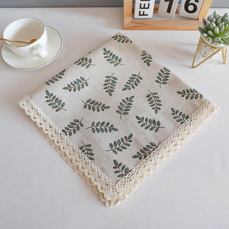 Tolmukaitse pesumasina ja külmkapi ülemisele pinnale – siidist lillemustriga kate