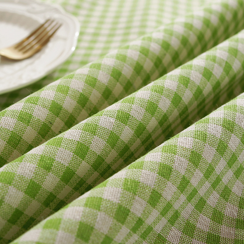 Tolmukaitse pesumasina ja külmkapi ülemisele pinnale – siidist lillemustriga kate