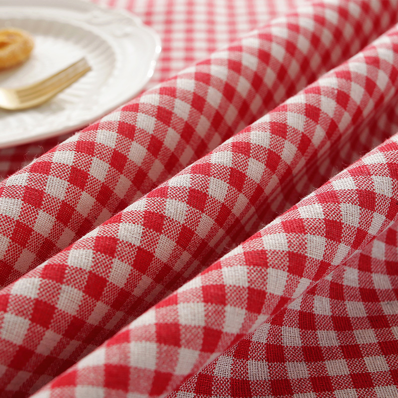 Tolmukaitse pesumasina ja külmkapi ülemisele pinnale – siidist lillemustriga kate