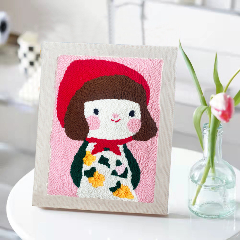 Krustšūšanas komplekts ar karikatūru/anime motīvu, mūsdienīgs minimālisma stils; piemērots viesistabai vai guļamistabai.