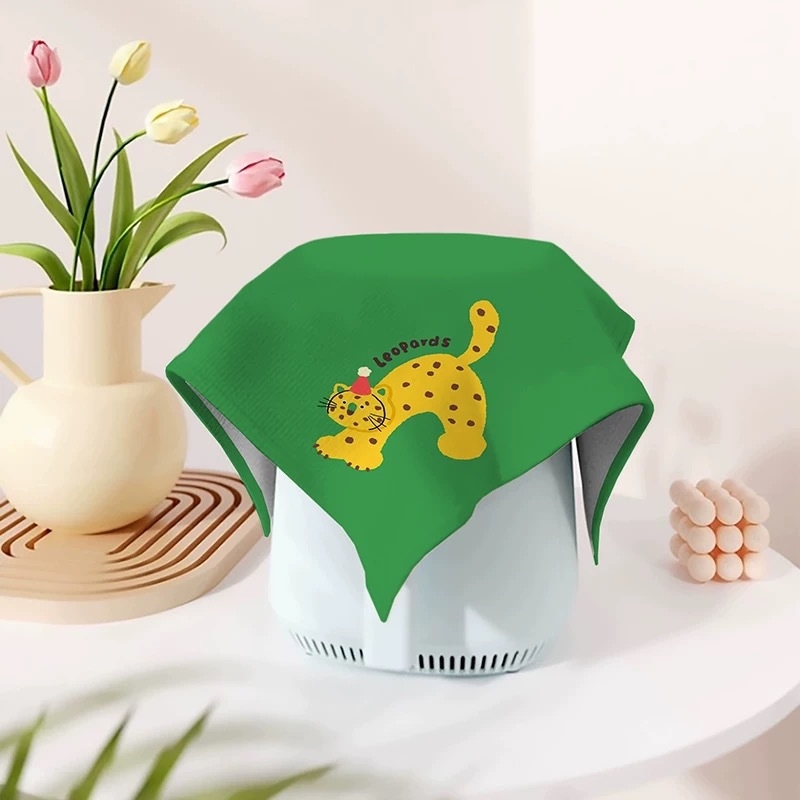 Karikatuuristiililine tolmukate kodumas kodastes | polüestri kiud | XDRD151 | elutuba, söögituba, kaubandusruumid, muud