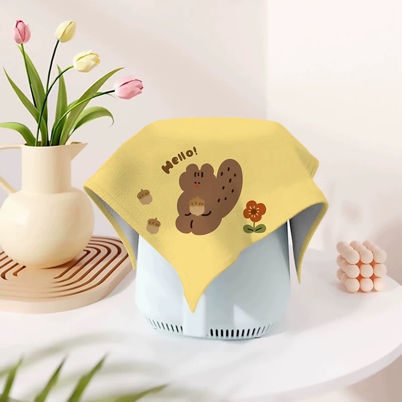 Karikatuuristiililine tolmukate kodumas kodastes | polüestri kiud | XDRD151 | elutuba, söögituba, kaubandusruumid, muud