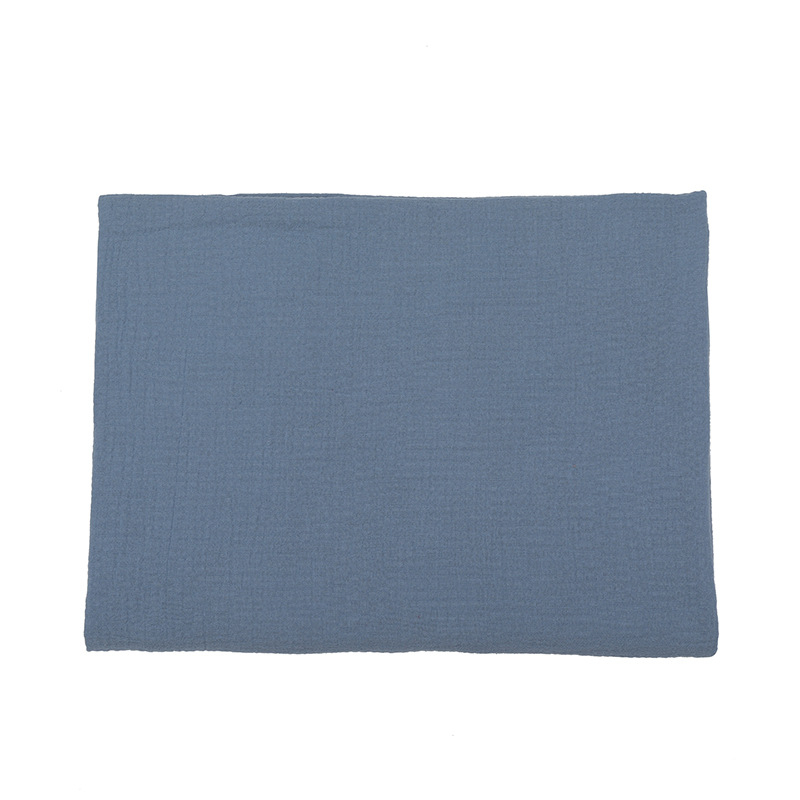 Vaikiška pledė iš 100% medvilnės, dviejų sluoksnių su kutais ir vientisu raštu, tinkama visoms sezonoms