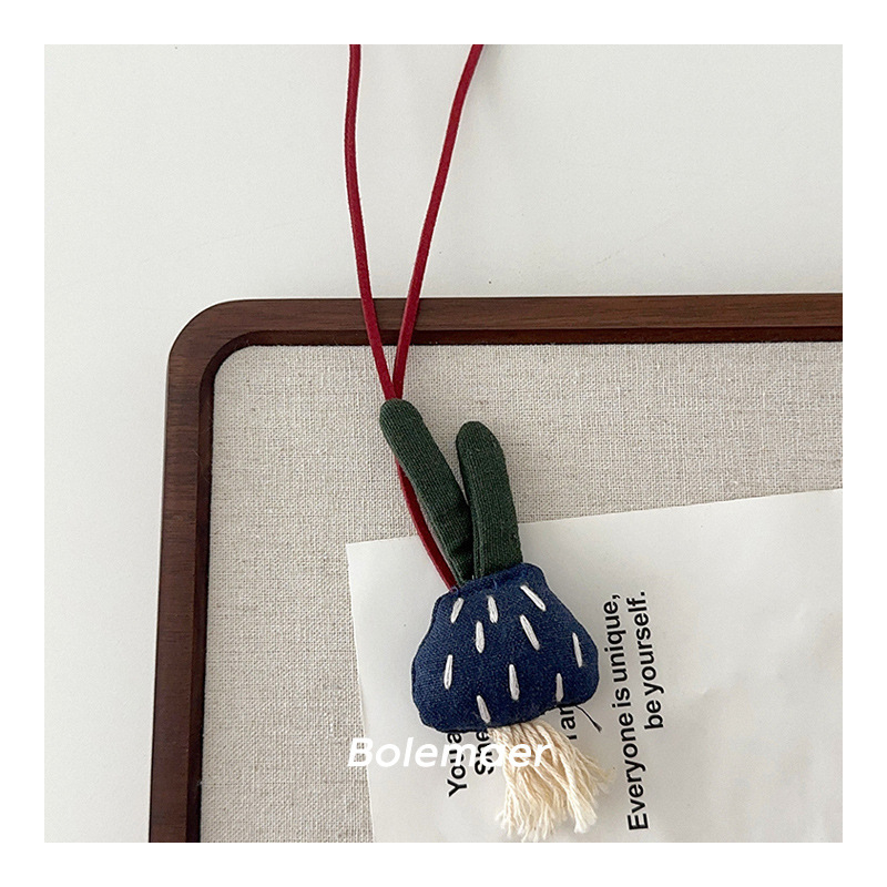 Vaikų audinių kaklo papuošalas (Medžiaga: audinys; Stilius: vaikas; Pakuotė: atskirai supakuota; Sezonas: Žiema 2024; Tipas: kaklo papuošalas)