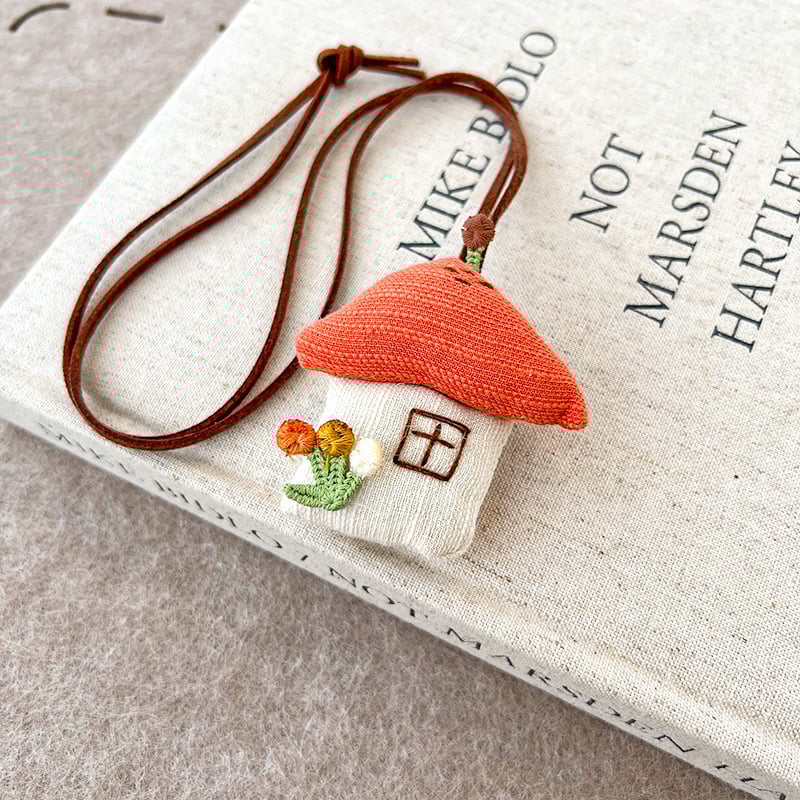 Vaikų karoliai su 3D kiškiuko karikatūra ir mažuoju obuolio pakabuku, audinio pakabukas, išplėstinis grandinės ilgis 11 cm+, amžiaus grupė 3–10 metų