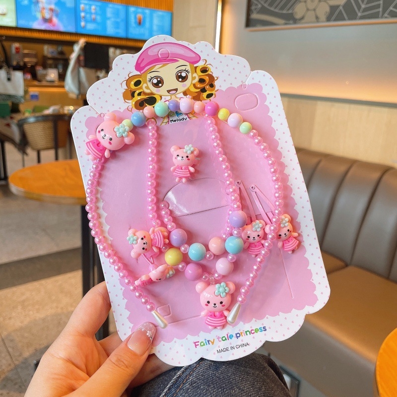 Vaikų animacinių filmų papuošalų rinkinys: vėrinys, apyrankė, žiedas ir plaukų segtukas; gyvūnų/zodiako formos; plastikinis pakabukas; kamuoliukų grandinė; apimtis 21–50 cm