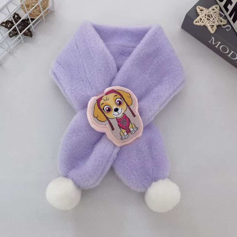 Vaikų pūkuotas šalikėlis su karikatūrų raštu rudenį ir žiemą, stačiakampio formos, paprasta austa