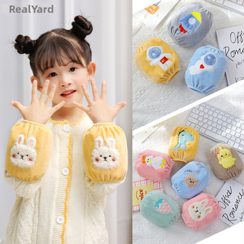 Vaikų rankovių apsauga, karikatūrinis modelis, siuvinėti, krištolo veliūras, antišvarumas, rudens–žiemos (Medžiaga: krištolo velvetas; Modelis: karikatūra; Apdorojimo būdas: siuvinėjimas; Funkcija: antišvarumas; Sezona: ruduo–žiema)