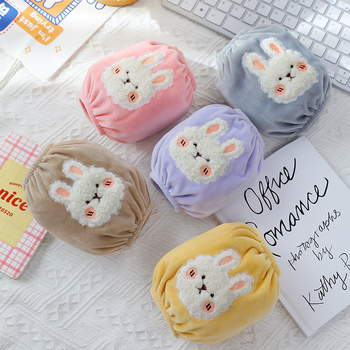 Vaikų rankovių apsauga, karikatūrinis modelis, siuvinėti, krištolo veliūras, antišvarumas, rudens–žiemos (Medžiaga: krištolo velvetas; Modelis: karikatūra; Apdorojimo būdas: siuvinėjimas; Funkcija: antišvarumas; Sezona: ruduo–žiema)