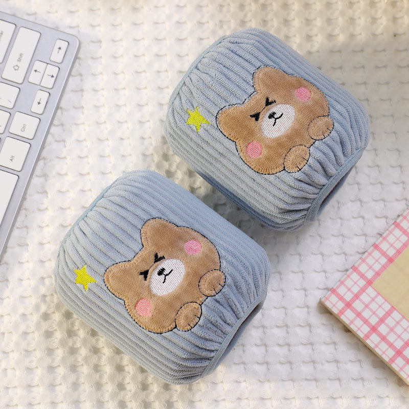 Vaikų rankovių apsauga, karikatūrinis modelis, siuvinėti, krištolo veliūras, antišvarumas, rudens–žiemos (Medžiaga: krištolo velvetas; Modelis: karikatūra; Apdorojimo būdas: siuvinėjimas; Funkcija: antišvarumas; Sezona: ruduo–žiema)