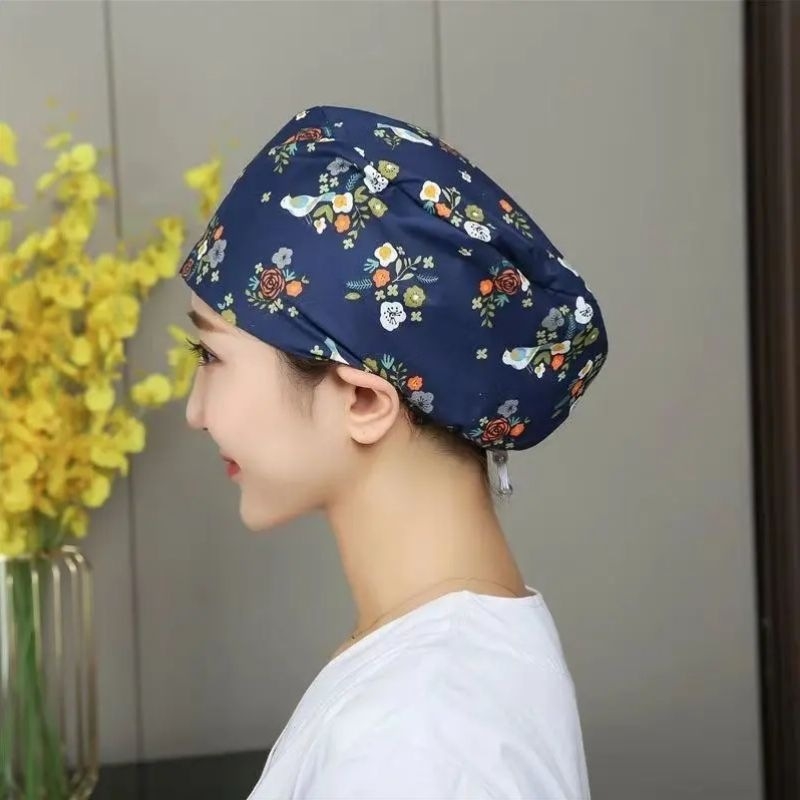 Unisex kirurška kapa od pamuka, ravni vrh, kružni dizajn, tiskano logotip, minimalistički klinički stil