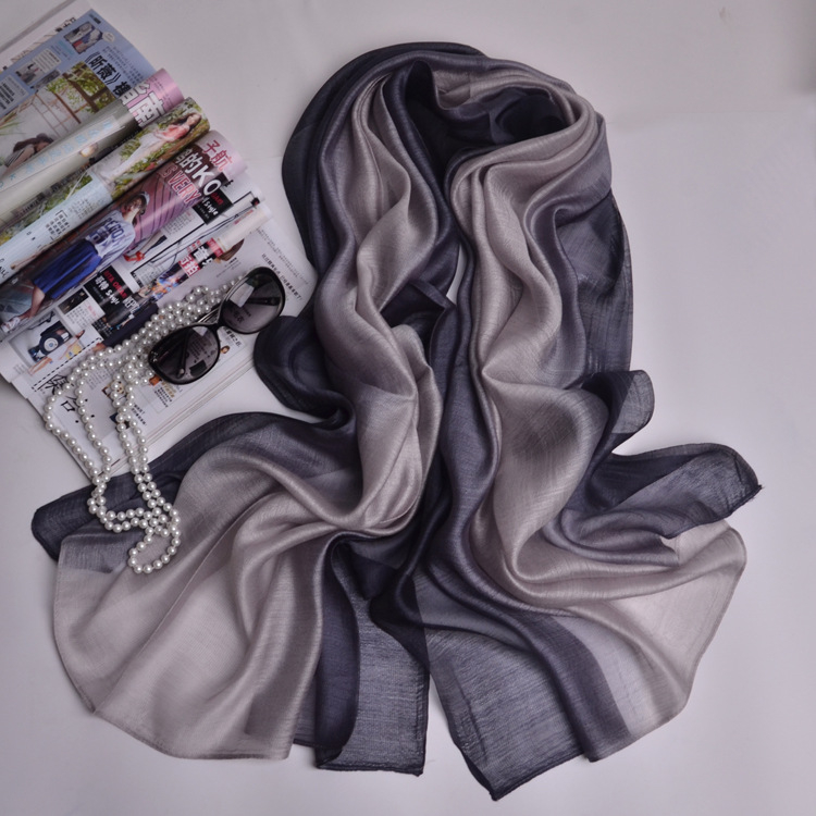 Šal od svile (warp knitting, gradient pattern, silk-viscose blend, Summer)
