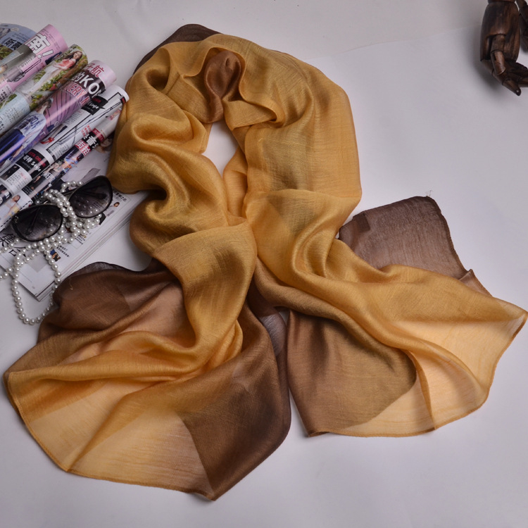 Šal od svile (warp knitting, gradient pattern, silk-viscose blend, Summer)