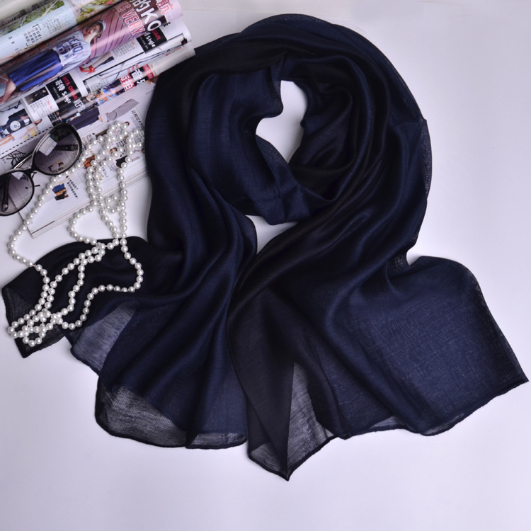 Šal od svile (warp knitting, gradient pattern, silk-viscose blend, Summer)
