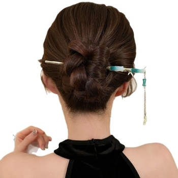 Matu spraudnis galvas rotai ar pūciņu, retro ģeometriska sakausējuma, 2025. gada pavasaris