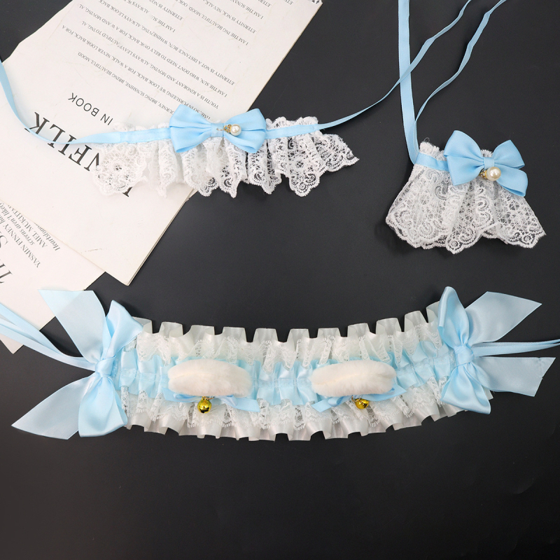 Mežģīņu galvas lente ar kaķu ausīm, loku un zvaniņu, rētainais raksts, viļņots siluets — karikatūras stils, sievietēm