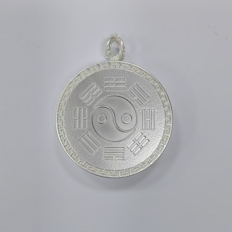 Tangka Box karoliai - lydinys, elektroplakavimas, kita forma