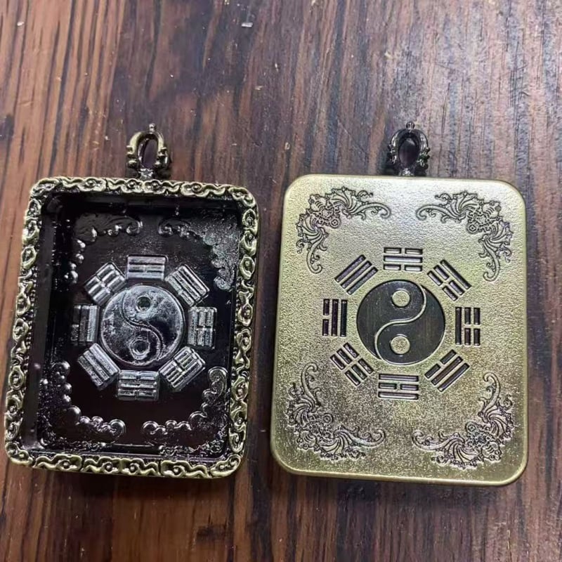 Tangka Box karoliai - lydinys, elektroplakavimas, kita forma