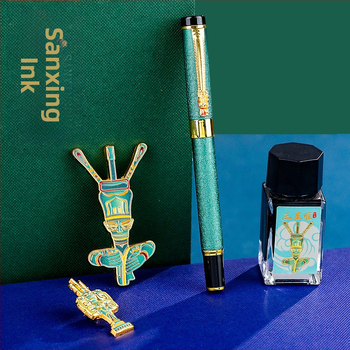 Fém kitűző – modern művészeti stílus, ajándék születésnapra, diplomaosztóra és bulira, barátoknak és osztálytársaknak