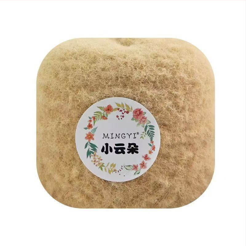 Прежда за кроше и ръчно плетене — 6-нишкова Marshmallow mousse облачна нишка, полуверстед, вафелна текстура мляко