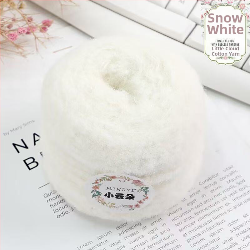 6-szálas Marshmallow mousse fonal horgoláshoz és kézi kötéshez — semi-worsted, felhő-szerű textúra tejwafla