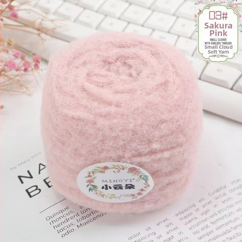 6-szálas Marshmallow mousse fonal horgoláshoz és kézi kötéshez — semi-worsted, felhő-szerű textúra tejwafla