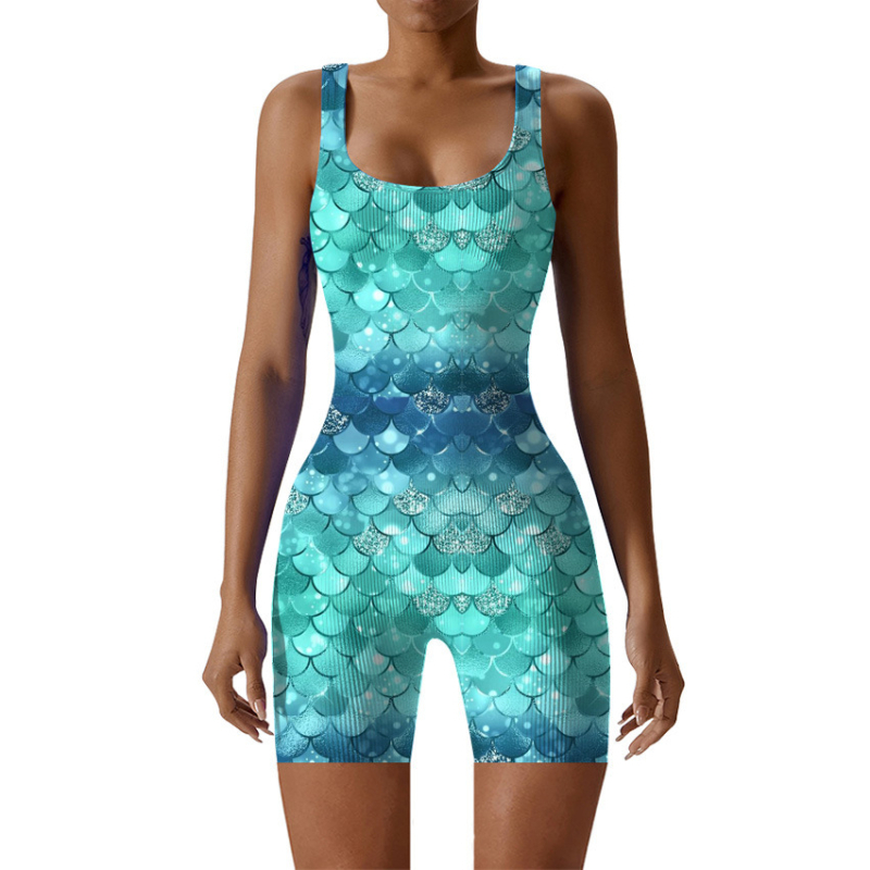 Kombinezonas su 3D skaitmeniniu spaudinimu žuvų žvynų raštu, be rankovių, elastinė juosmens dalis, trijų ketvirtinių ilgio kelnės, poliesterio audinys.
