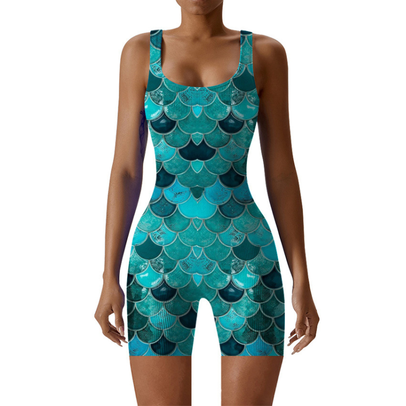 Kombinezonas su 3D skaitmeniniu spaudinimu žuvų žvynų raštu, be rankovių, elastinė juosmens dalis, trijų ketvirtinių ilgio kelnės, poliesterio audinys.