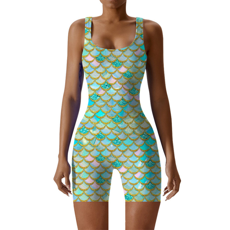 Kombinezonas su 3D skaitmeniniu spaudinimu žuvų žvynų raštu, be rankovių, elastinė juosmens dalis, trijų ketvirtinių ilgio kelnės, poliesterio audinys.