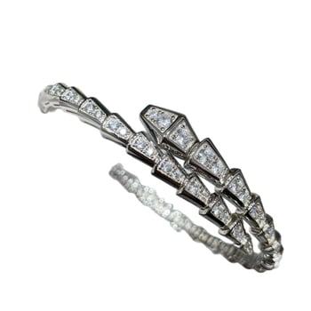 Gyvatės formos apyrankė su deimantais, 18K dengimas, atvira gyvatės galva su keliomis kilpomis (Medžiaga: V gold; Apdorojimas: Deimantas; Kilmė: Guangzhou; Metai/Sezonas: 2023 ruduo; Stilius: Lengvas prabanga)