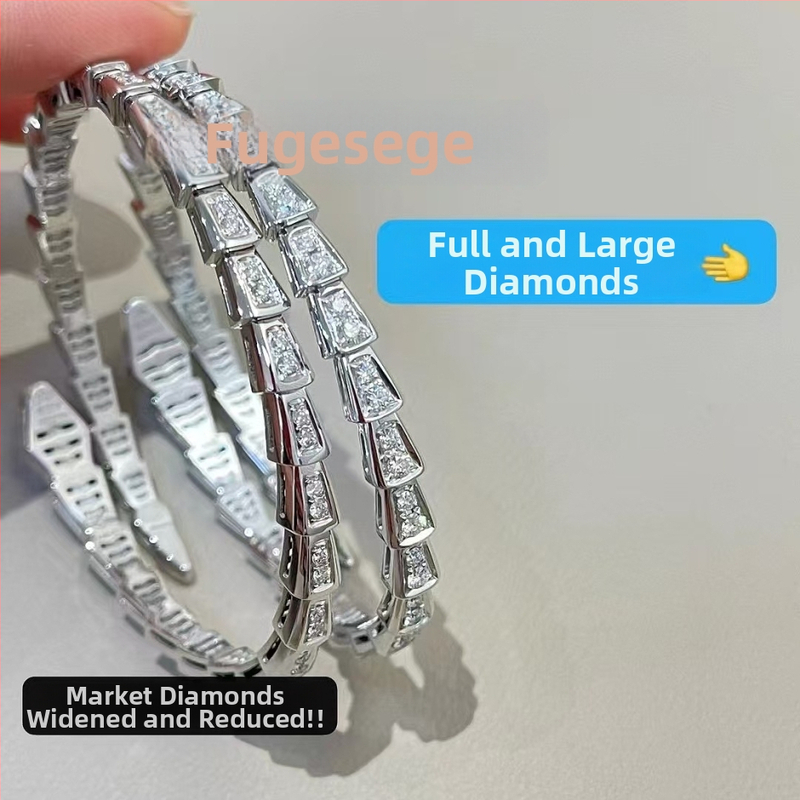 Hadí náramok s viacerými kruhmi a otvorenou hlavou hada, s diamantmi, 18K povrch (Materiál: V gold; Úprava: Diamant; Pôvod: Guangzhou; Rok/Sezóna: Jeseň 2023; Štýl: Ľahký luxus)