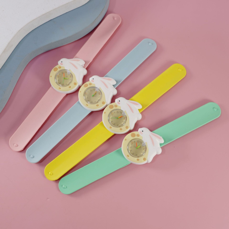Dječji karikaturalni kvarcni sat sa SL68 mehanizamom, silikonska traka, kružni cifernik, vijčana krunica, vodootporan