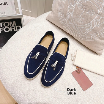 Moteriški loaferiai iš avių odos, vidinė įdėkla iš avies vilnos, gumos padas, apvali nosis, žemas kulnas 1–3 cm