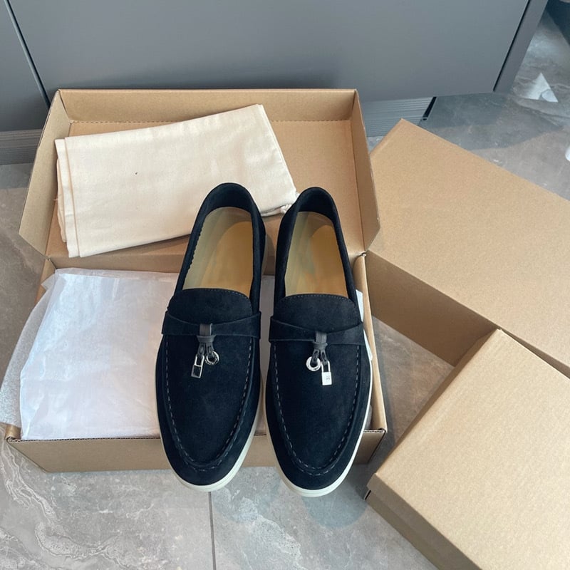 Unisex suede loaferiai, slip-on, apvali nosis, avies odos viršus, gumos padas